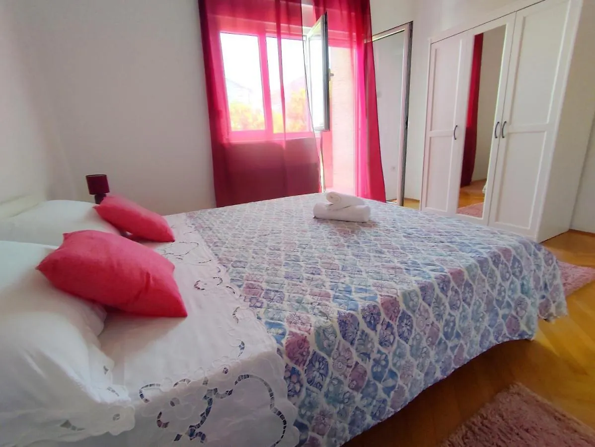Apartment Tea-1 Donji Okrug  Croatia